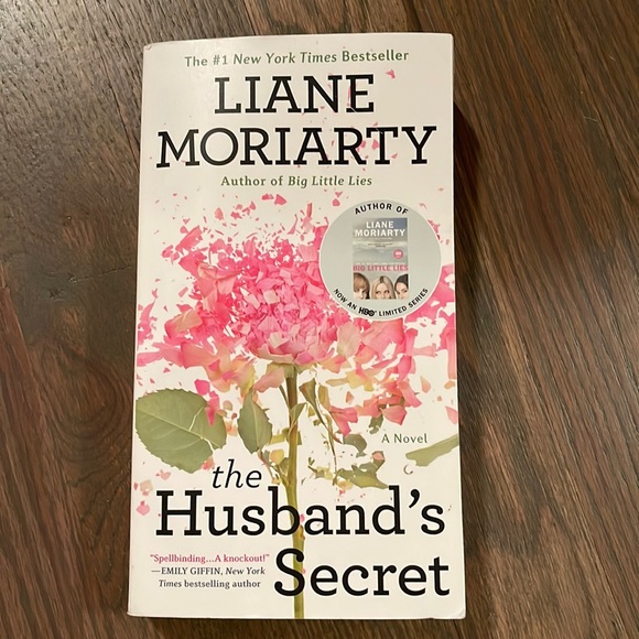The Husbands Secret Book - Picture 1 of 2